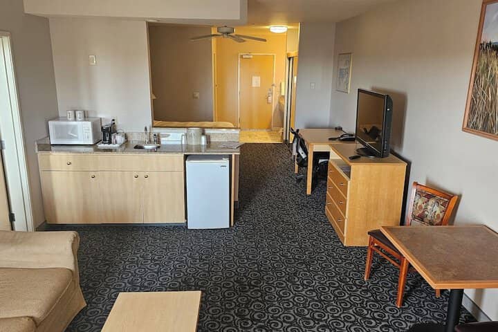 Room 18 of 34